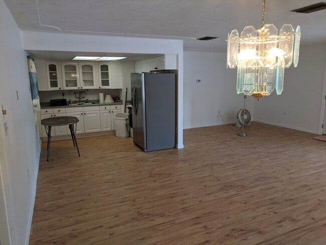Photo - 34 E Azalea Cir