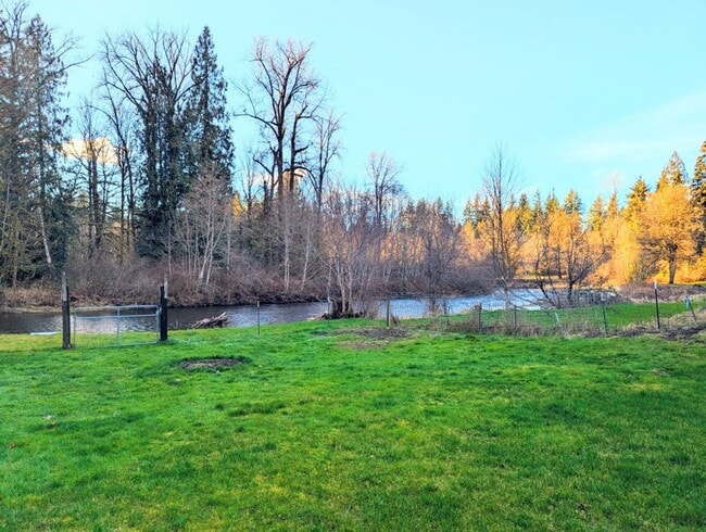 Photo - 2Bd/2Ba Granite Falls House