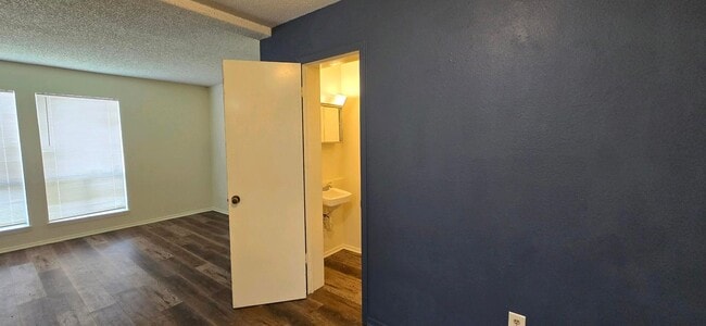 Photo - Tour Today!  2/1.5 Townhome in Longview