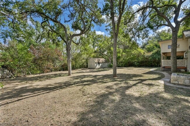 Photo - 6713 Silvermine Dr