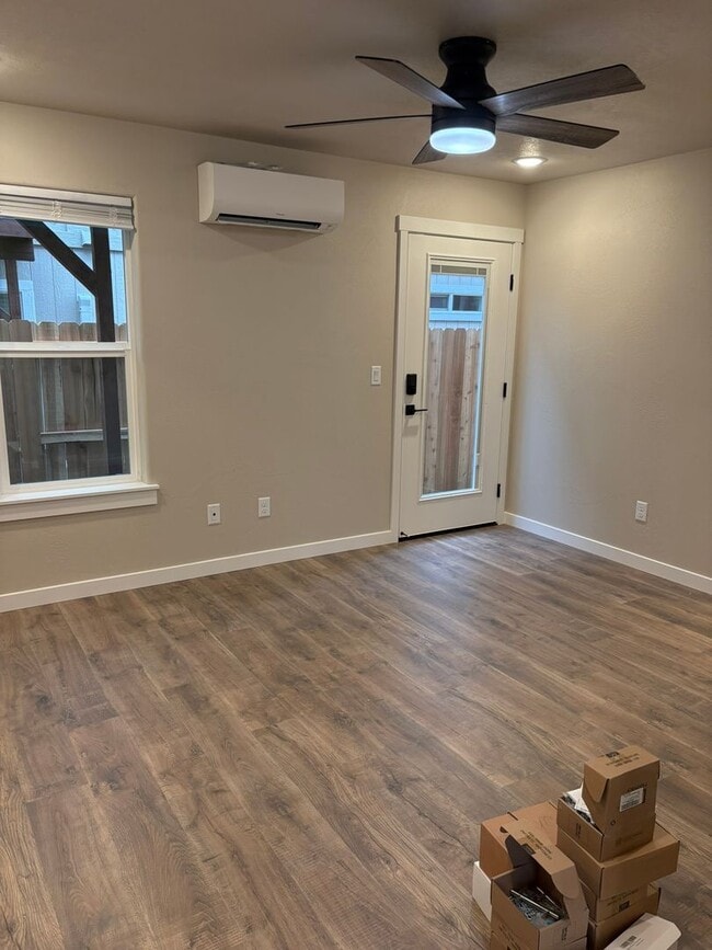 Photo - 7861 Houston Lp Unidad C