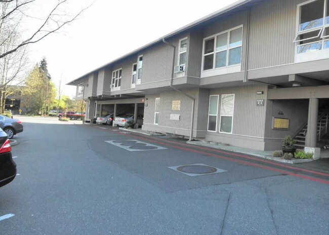 Photo - Ideally Located 2 Bed 1 Bath Bellevue Condo! Unit 3