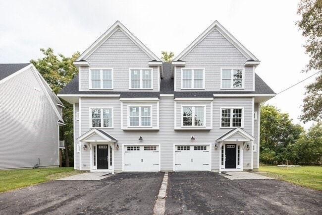 Building Photo - 14 Thayer St