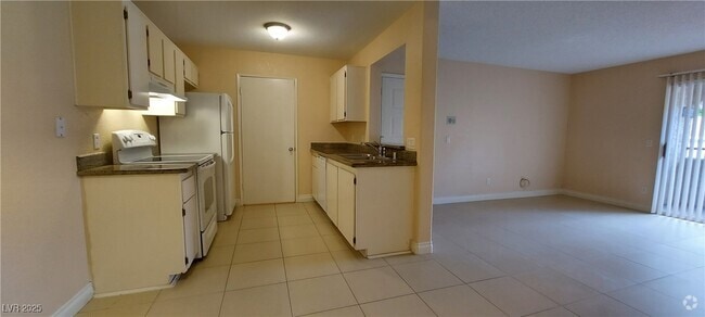 Building Photo - 230 Mission Newport Ln Unit 107 Rental