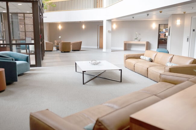 Kensington Place Apartments