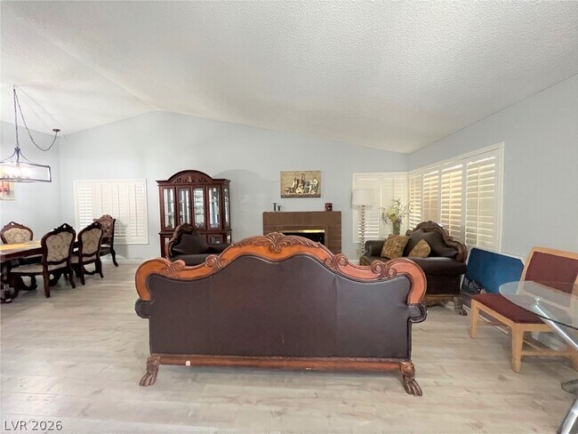 Photo - 4761 Torrence Dr