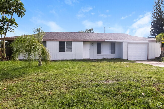 Building Photo - 171 SE Floresta Dr Rental