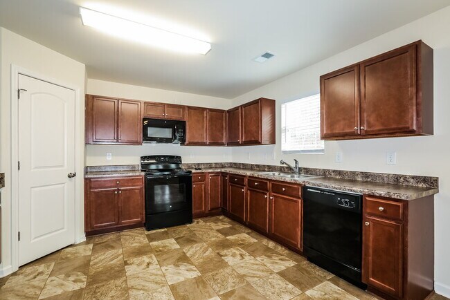 Photo - 110 Betty Ann Ln