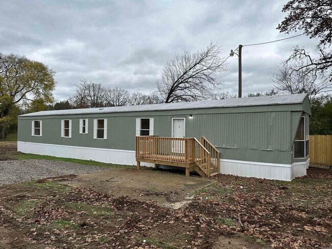 Building Photo - 2712 Spring St