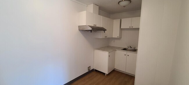 Photo - 3173 Sandwich St. Unit 6