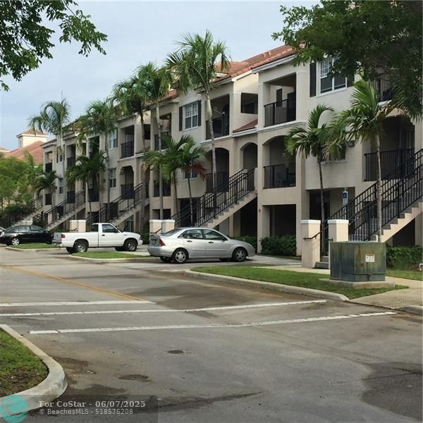 Photo - 5800 W Sample Rd Unit 307
