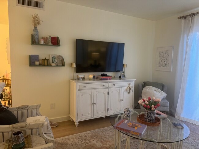 Photo - 4219 Avondale Ave Unit 116