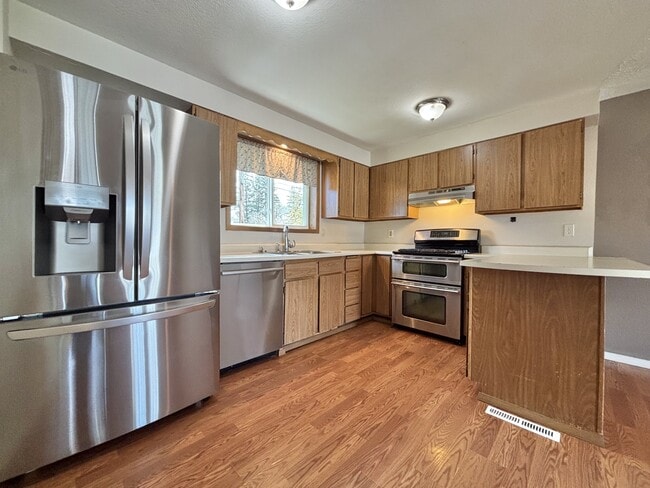 Photo - 346 S Jefferson St