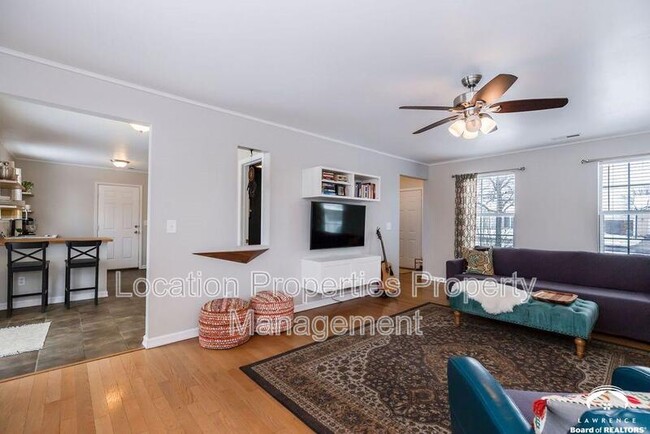 Photo - 2517 Scottsdale St