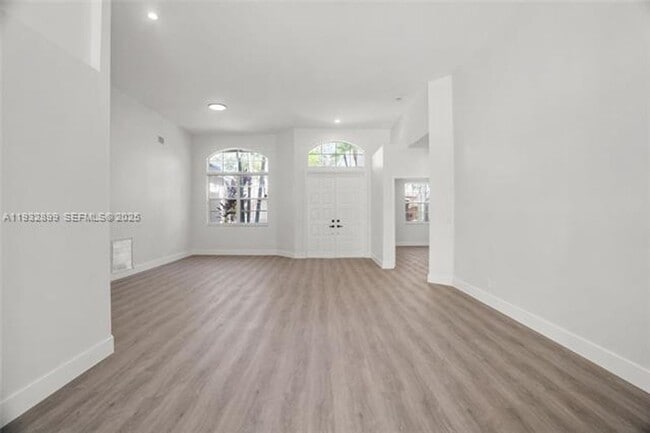 Photo - 2611 Oakbrook Ln