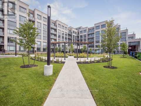 Photo - 2075 King Rd Unité 104