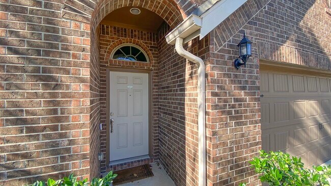 10 Pinestead Ct