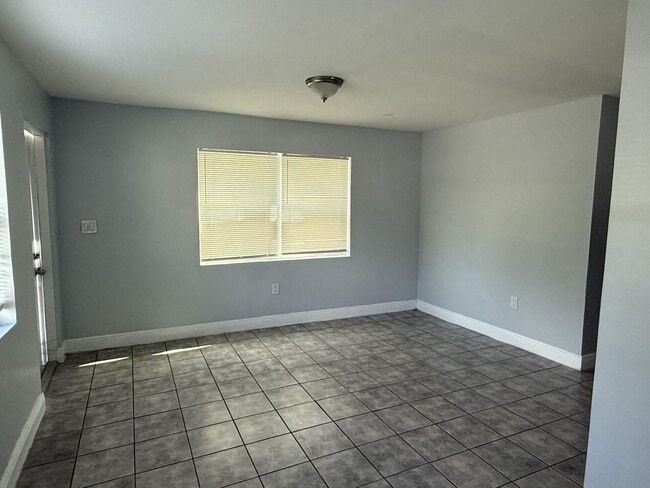 Photo - 805 3rd St Unit 1