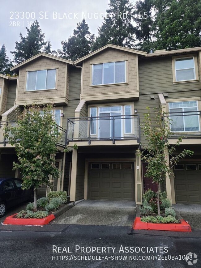 Building Photo - Quiet Two Bedroom Townhome Near Tiger Moun...