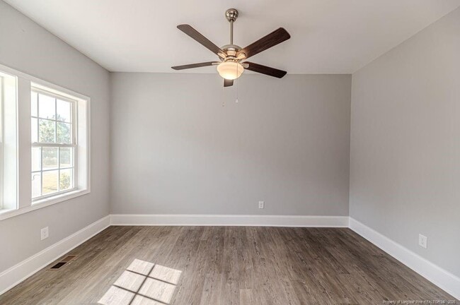 Photo - 533 Stadium Dr