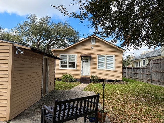 Photo - 235 Helios Ave