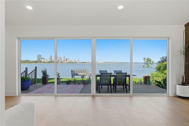 Photo - 377 22nd Ave SE