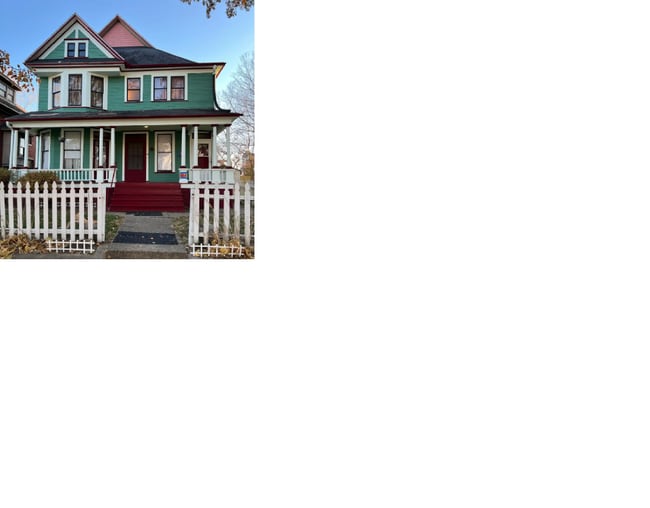 Building Photo - 545 West William Upstairs Front Unit 2F