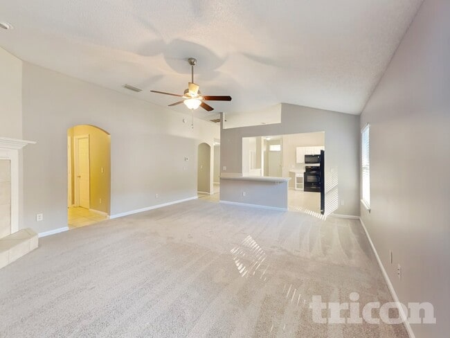 Photo - 938 Cherry Point Way