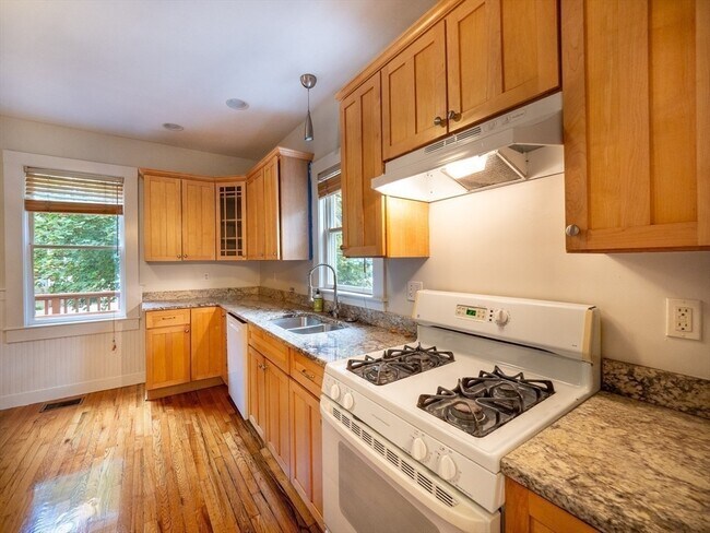 Photo - 12 Adella Pl