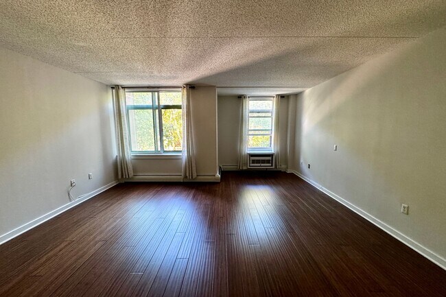 Photo - 130 Bradhurst Ave.