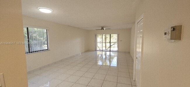 Photo - 16168 Laurel Dr Unit 201