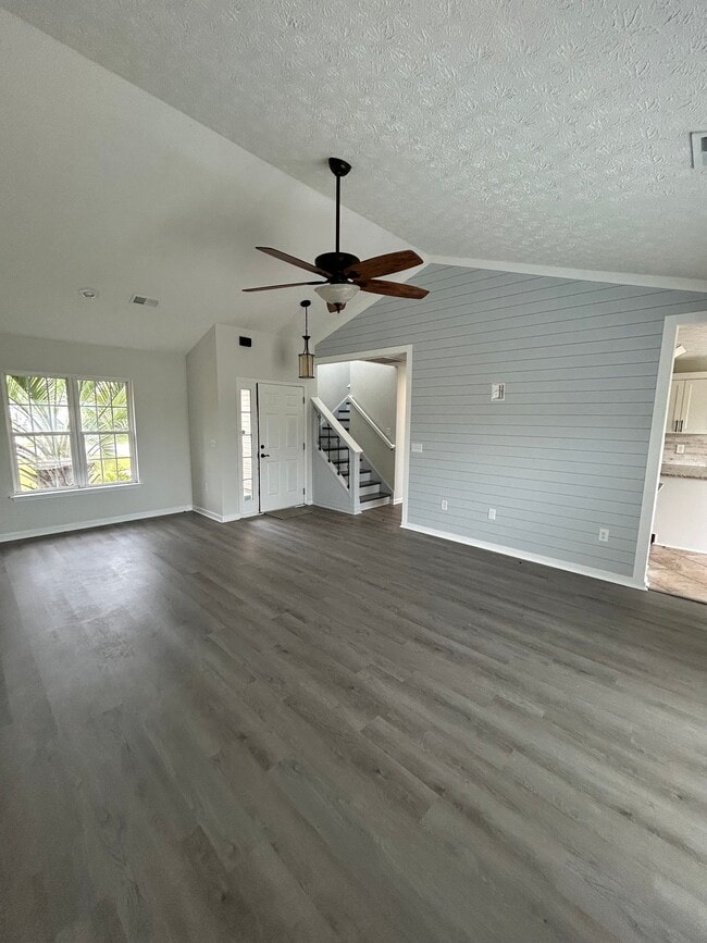 Photo - 4387 Heartwood Ln