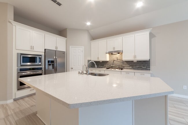 Building Photo - 22138 Grand Mist Dr