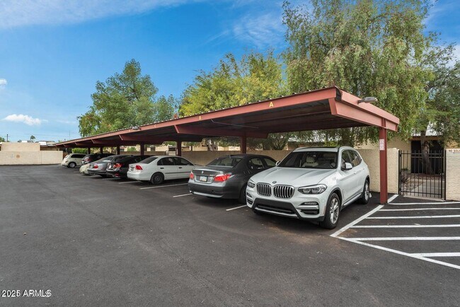 Photo - 4202 N 28th St