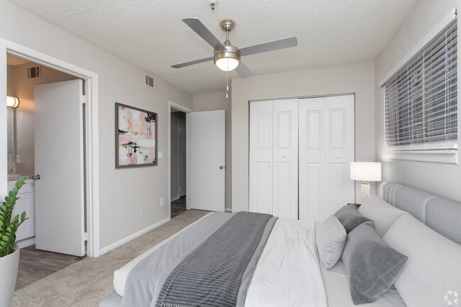 Photo - Avondale Place