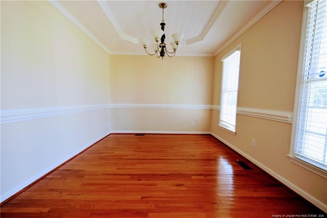 Photo - 328 Roundtree Dr