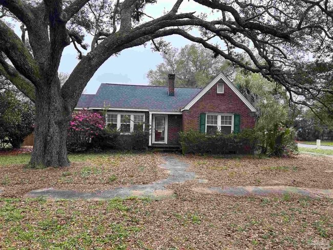 Building Photo - 1701 E Bobe St