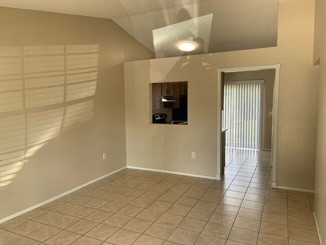 Photo - Wonderful 2 bedroom/2 bath Duplex near UCF!!!