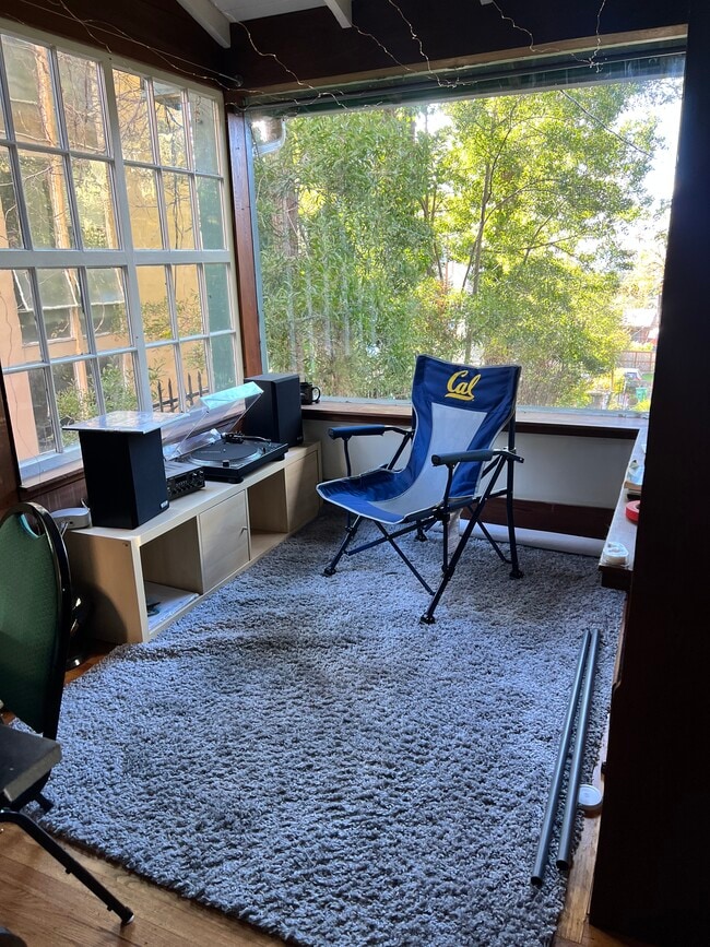 Photo - 1733 La Loma Ave