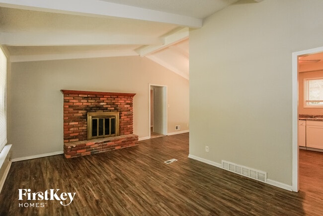 Photo - 6927 NW Avalon St