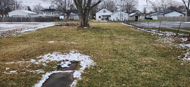 Photo - 320 Grant St