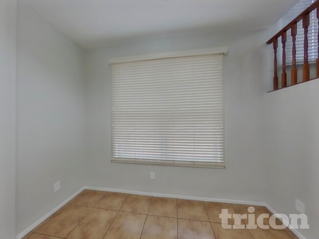 Photo - 2323 Grenadine Rd