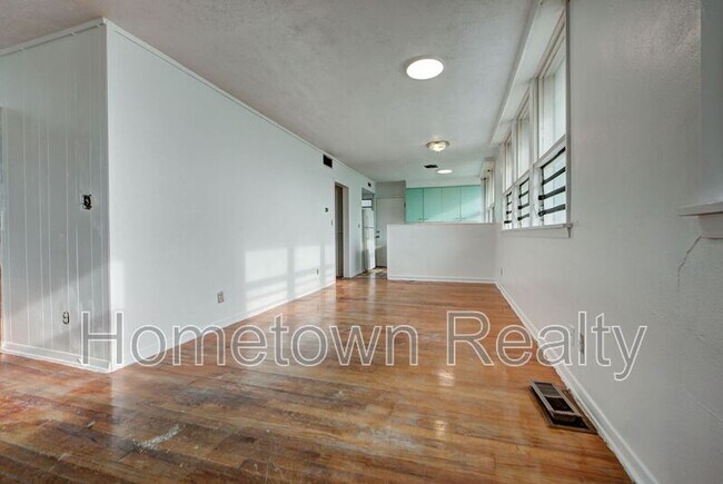 Photo - 2817 N Virginia Ave