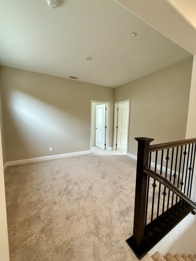 Photo - 311 Oak Hill Rd