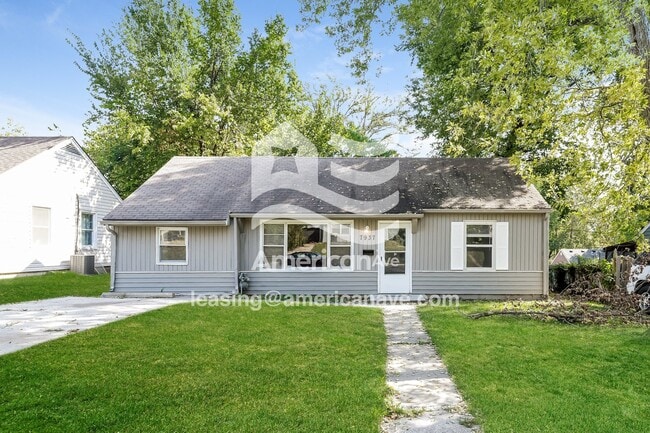 Building Photo - 7937 Park Ave