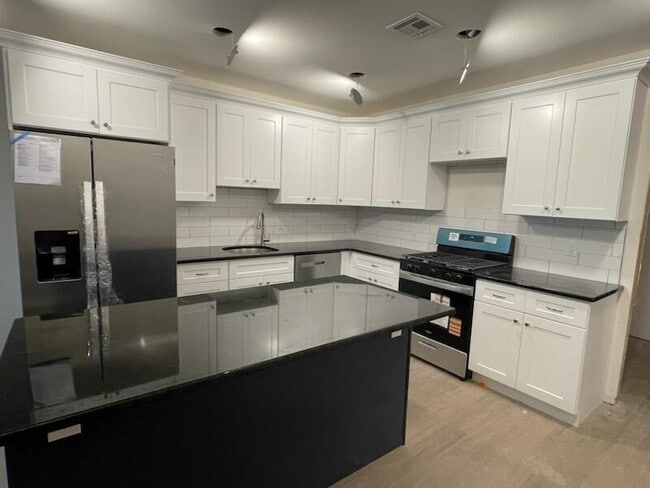 Photo - 188 Heckel St