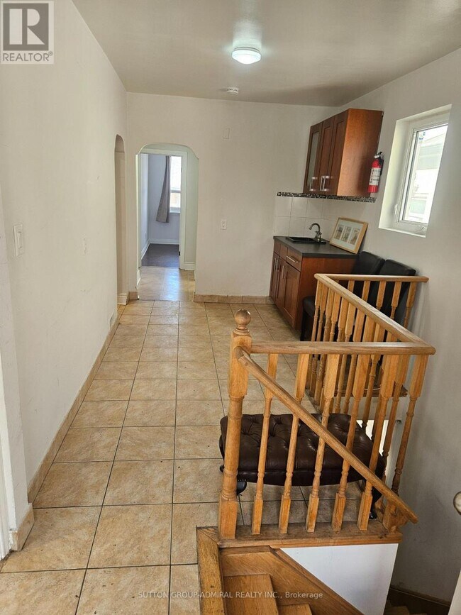 Photo - 32 Belgravia Ave