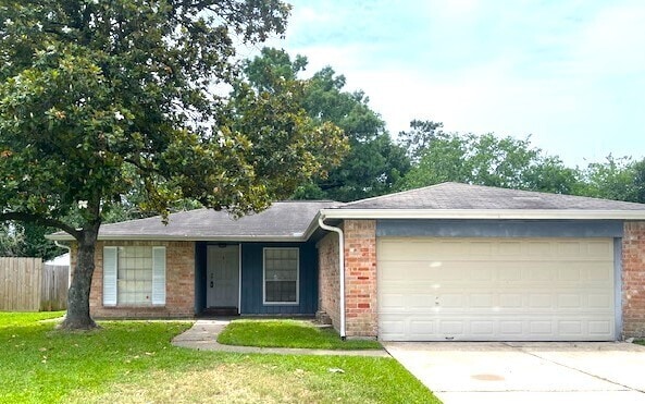 Building Photo - Family friendly, friendly, neighbors, open... Rental