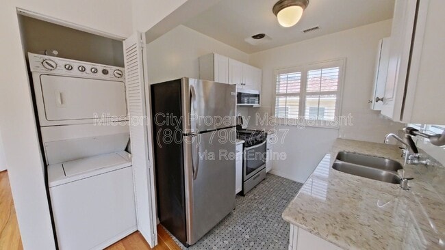 Photo - 1132 Olive St