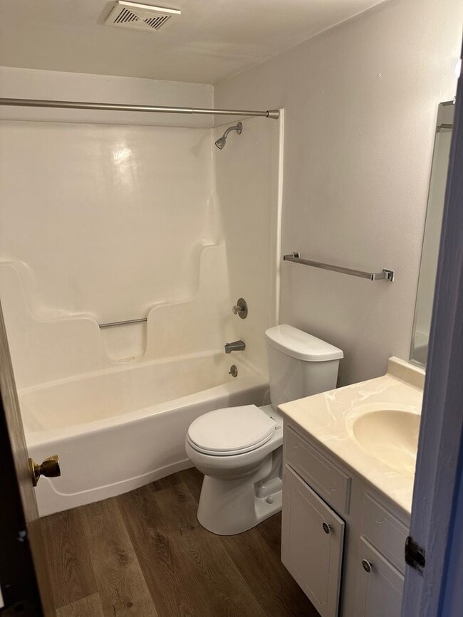 Photo - Stadium Apartments